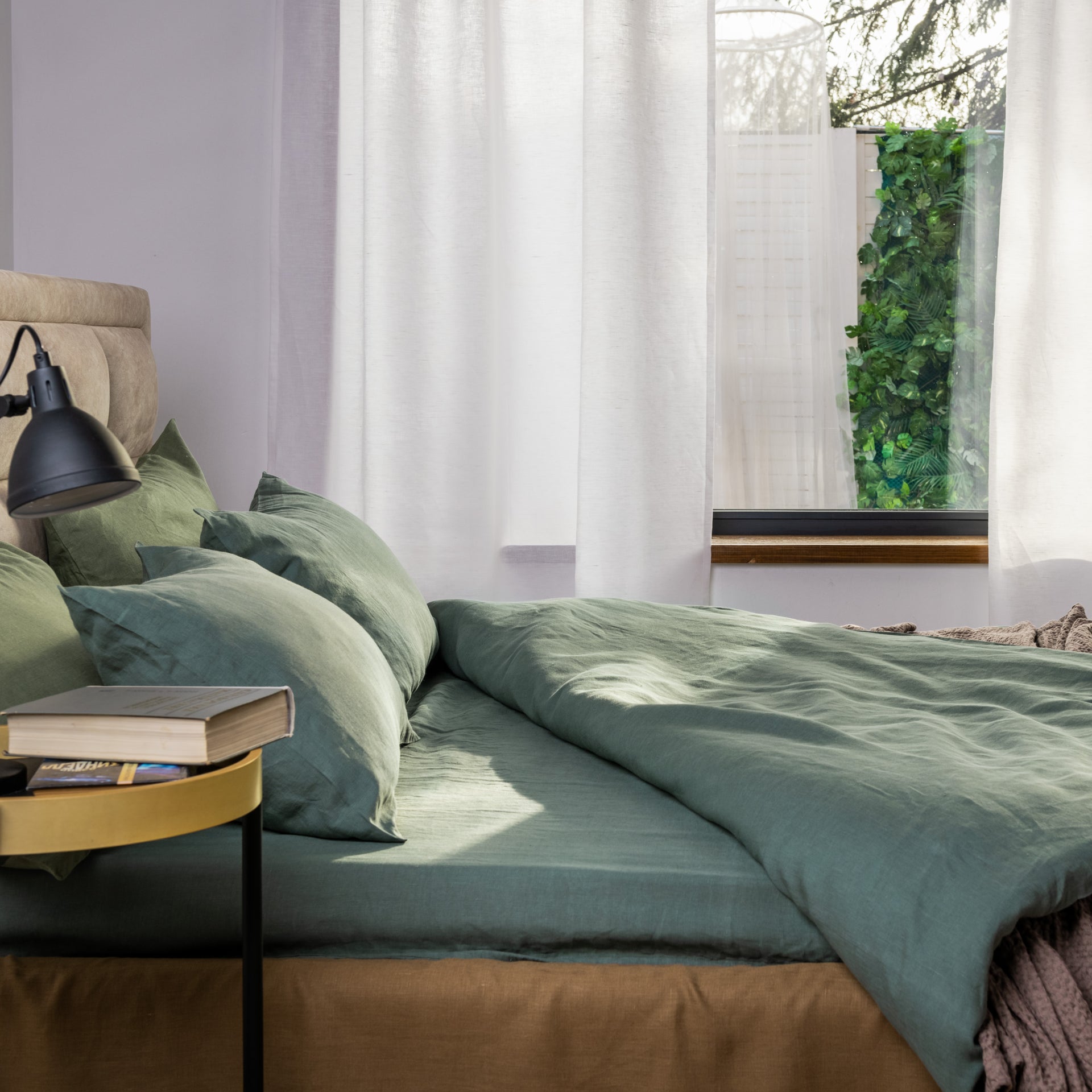 White bed linen with green cushions & bedhead  Green bedding bedroom, Bedroom  cushions, White linen bedding