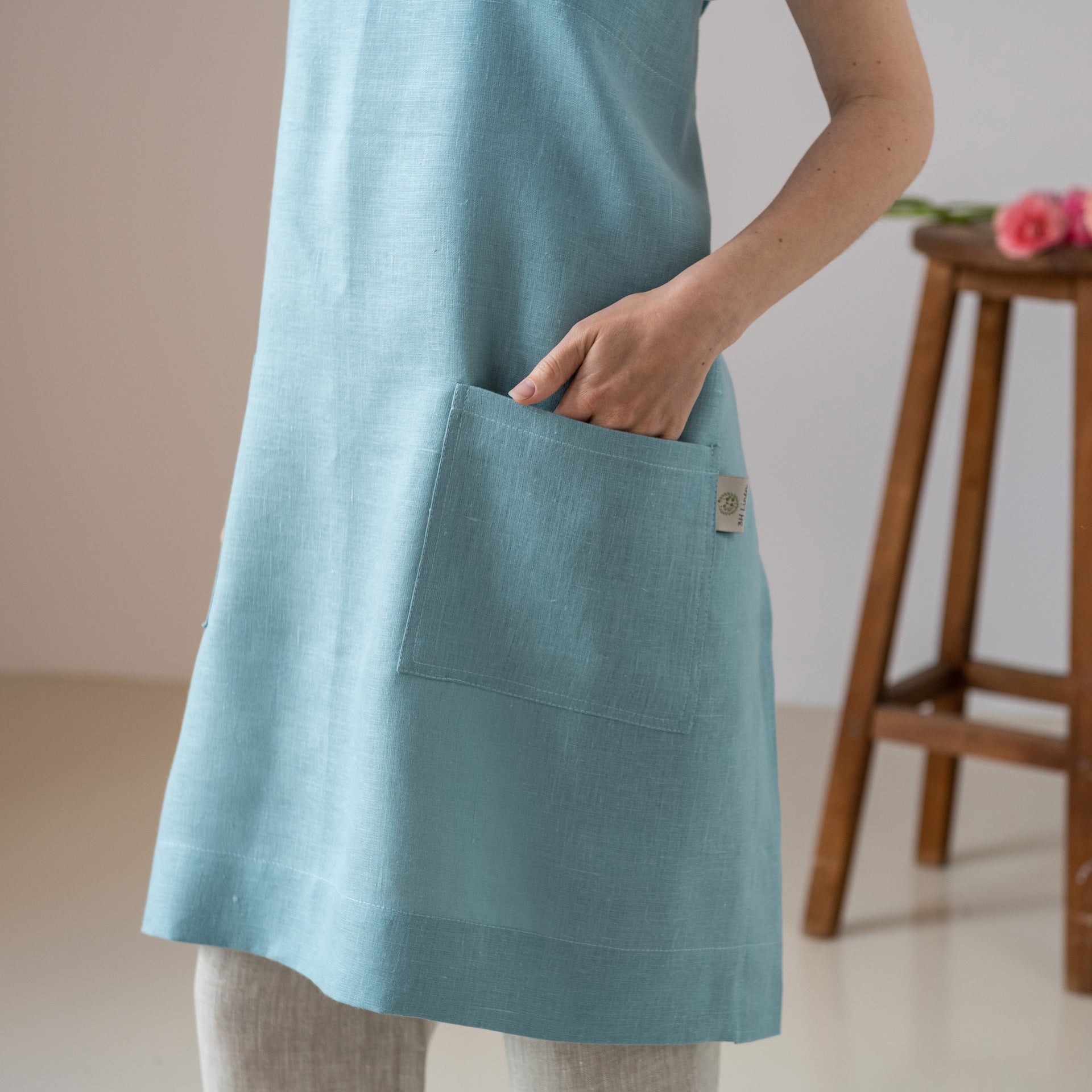 Linen No-tie Apron - 100% Natural Linen Pinafore - S to XXL Sizes Kids' M (8) Linen No-tie Apron - 100% Natural Linen Pinafore - S to XXL Sizes Kids' M (8)