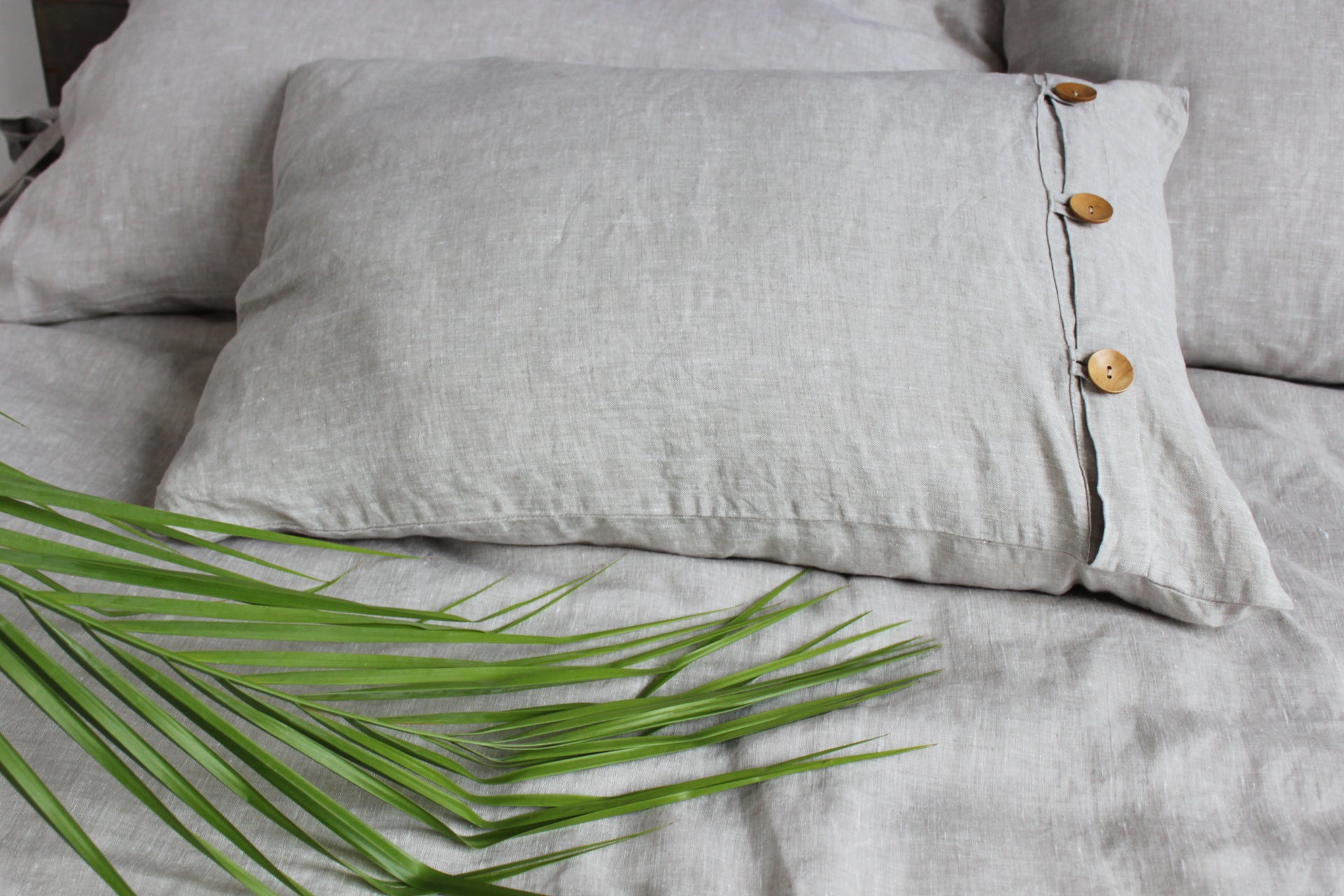 Cottage Chic Natural Linen Pillow Sham with Side Wooden Buttons Decor